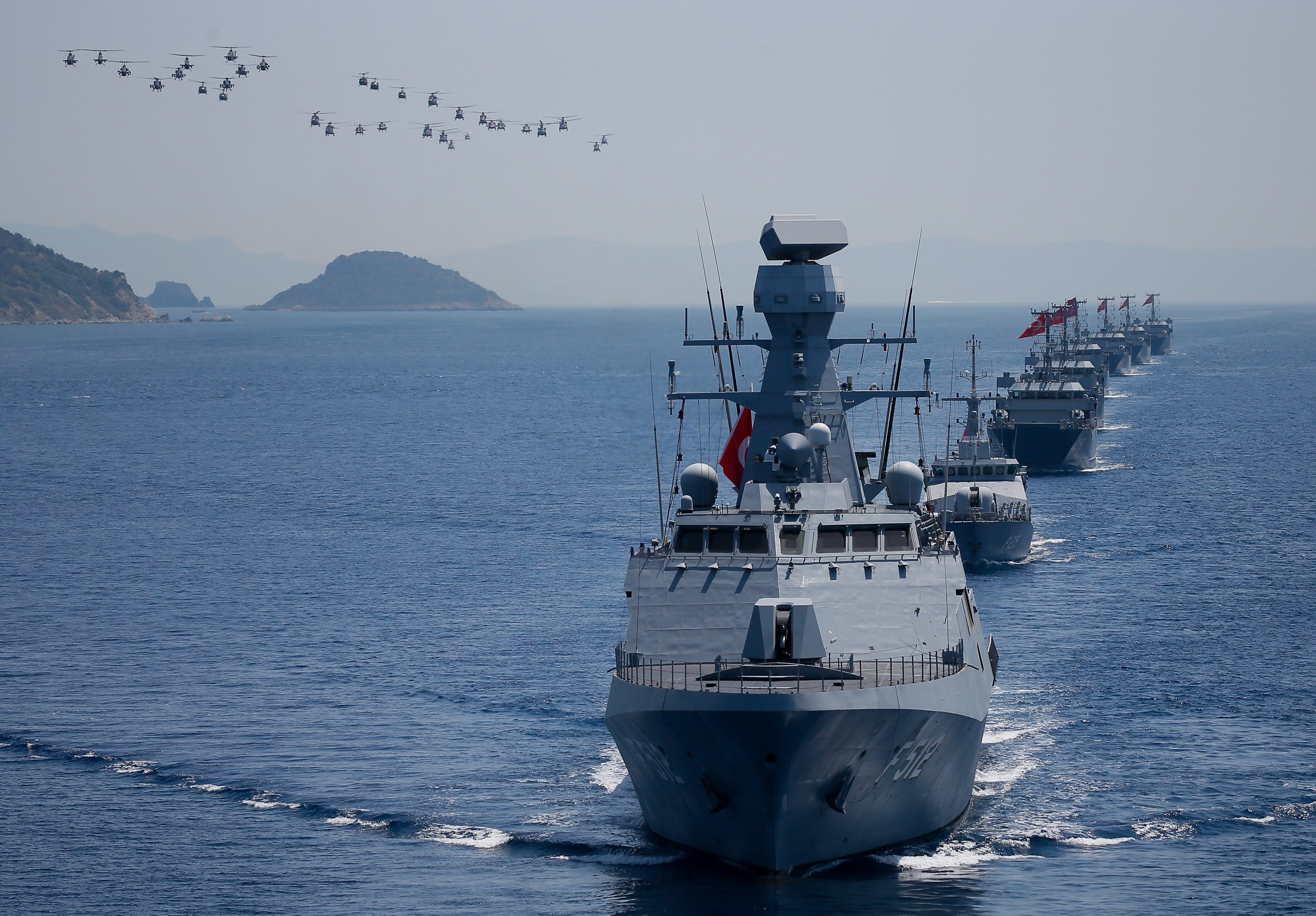 Красное море и военные. ВМФ Турции. Turkish Navy. Морской Turk. TSK на судах море.