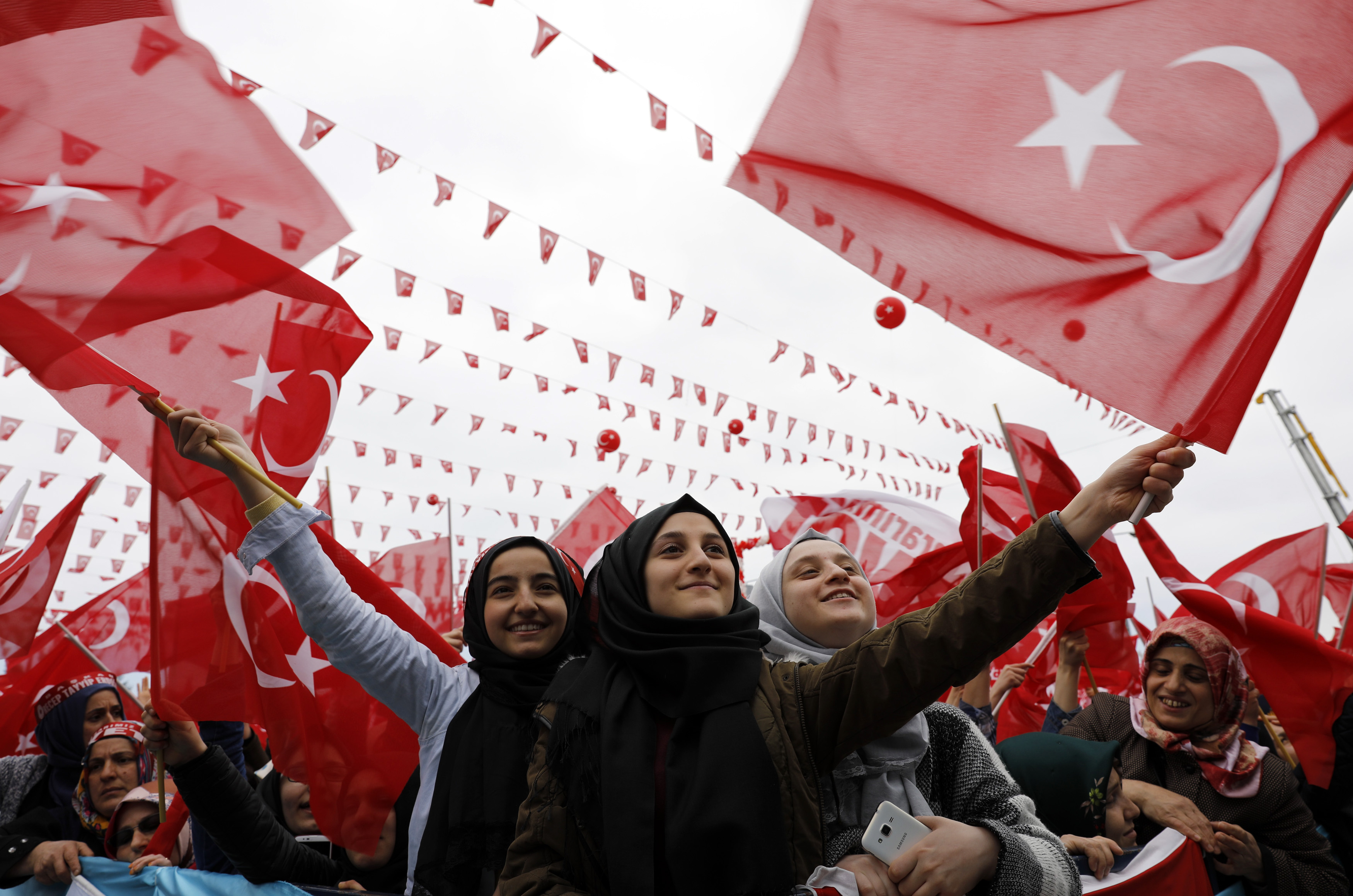 Turkish time. Диктатор Турции. Референдум в Турции (2007). Эрдоган диктатор. Турецкий трап.