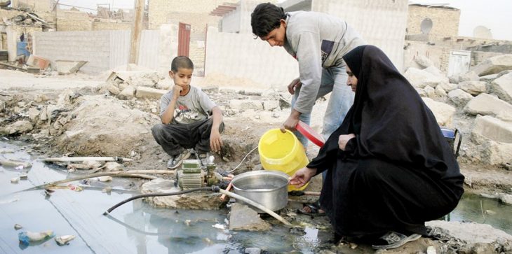 منظمة حقوقية: إصابة آلاف الأشخاص جراء تلوث المياه جنوب العراق | قناة الجسر  الفضائية